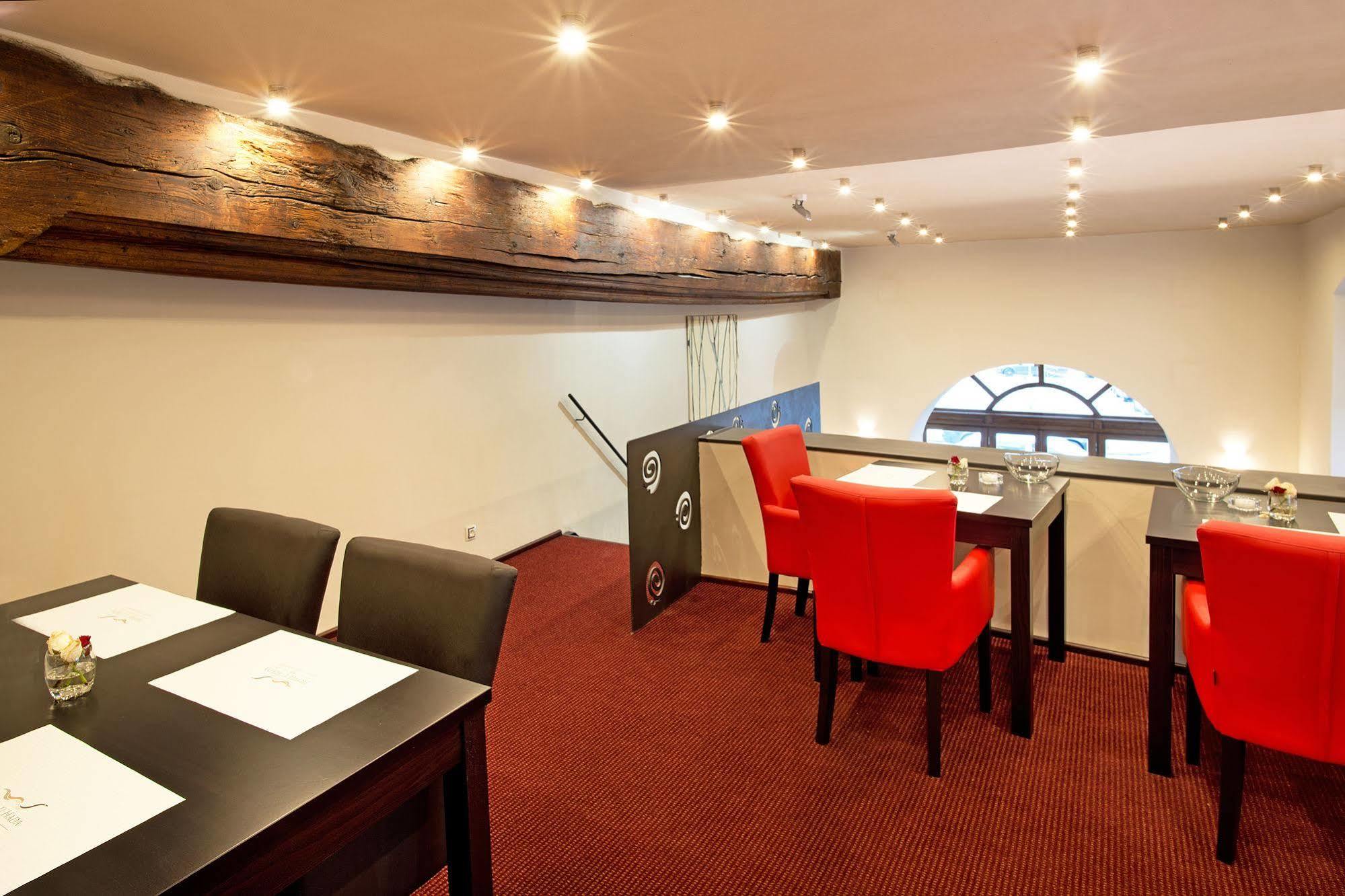 Hotel U Hada Zatec المظهر الخارجي الصورة
